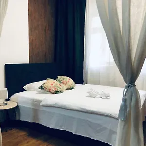 luxury-apartments-zelny-trh-11.brnohotels.org/